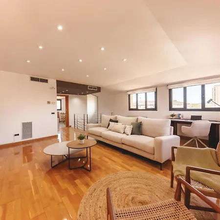 Apartment Bravissimo Placa Catalunya 10, Duplex Penthouse *