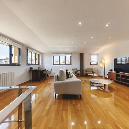 Bravissimo Placa Catalunya 10, Duplex Penthouse Girona