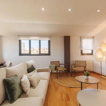 Bravissimo Placa Catalunya 10, Duplex Penthouse Apartment