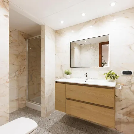 Bravissimo Placa Catalunya 10, Duplex Penthouse Girona