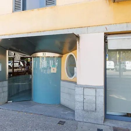 Bravissimo Placa Catalunya 10, Duplex Penthouse Apartment Girona