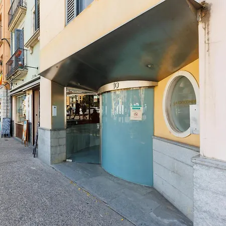 Bravissimo Placa Catalunya 10, Duplex Penthouse Girona